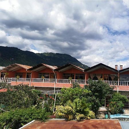 Hotel Playa Linda Panajachel Buitenkant foto
