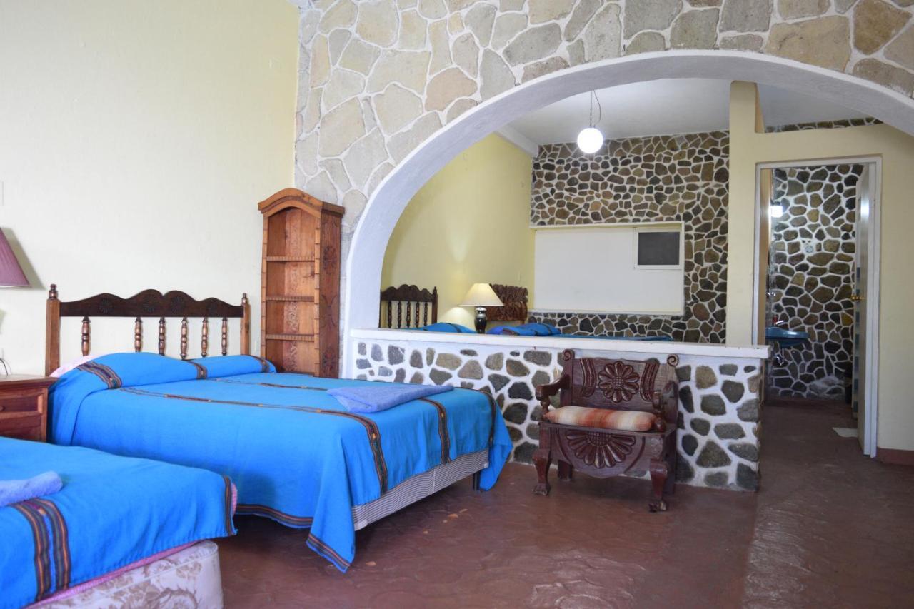 Hotel Playa Linda Panajachel Buitenkant foto