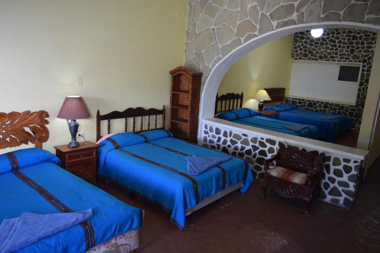 Hotel Playa Linda Panajachel Buitenkant foto