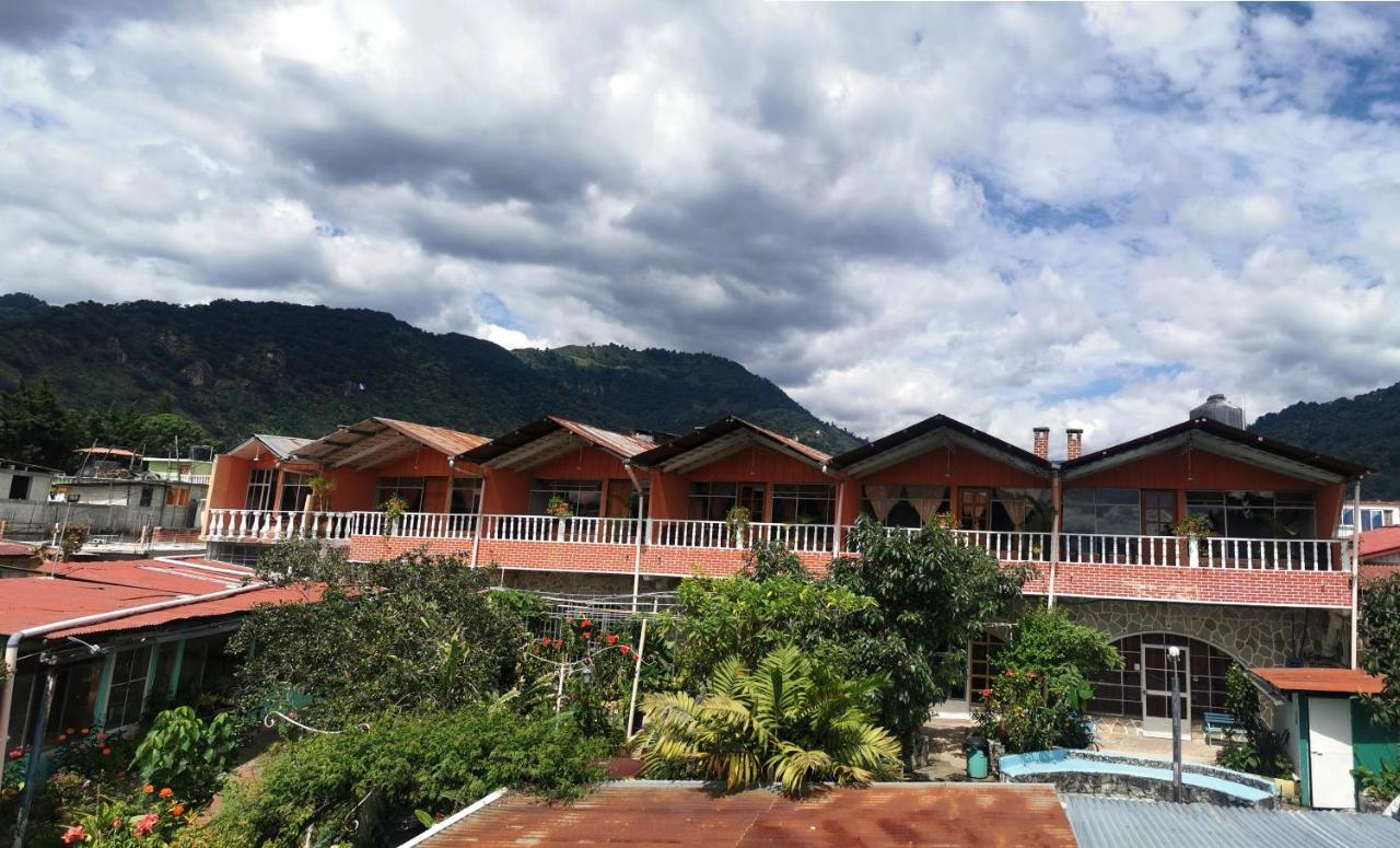 Hotel Playa Linda Panajachel Buitenkant foto