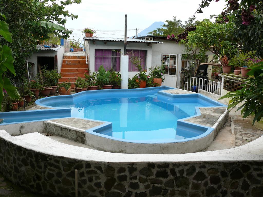 Hotel Playa Linda Panajachel Buitenkant foto