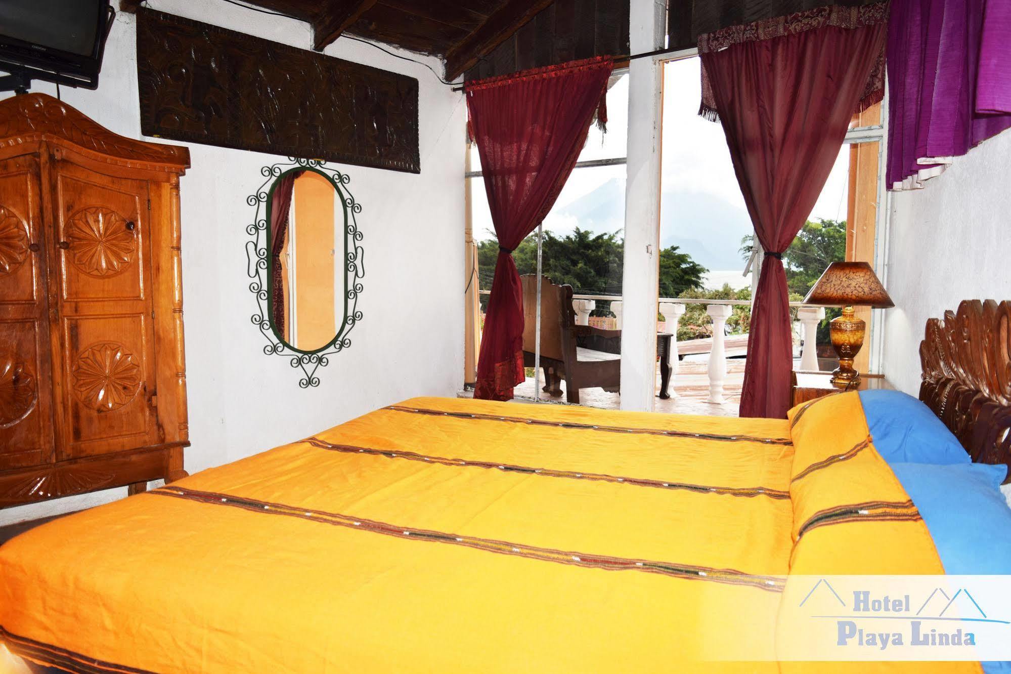 Hotel Playa Linda Panajachel Buitenkant foto
