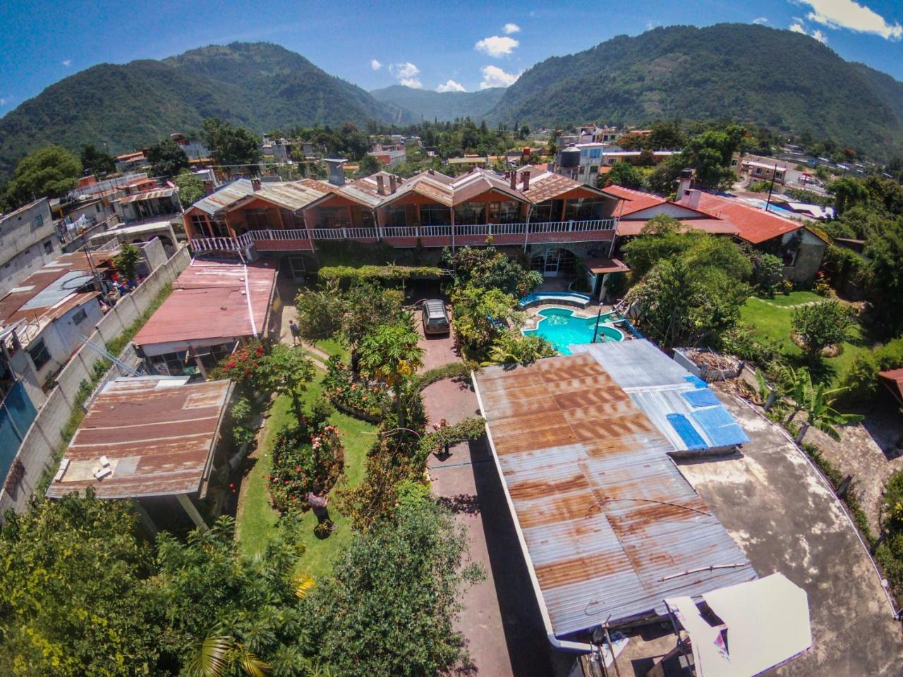 Hotel Playa Linda Panajachel Buitenkant foto